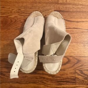 Kenneth Cole Tan Sandals